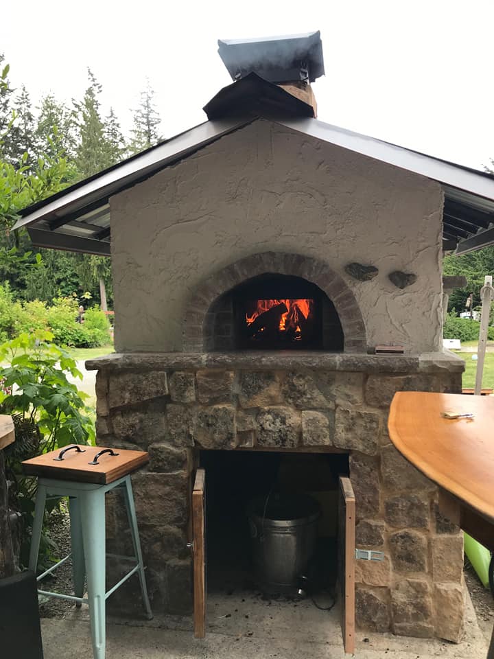 Wood-Fired Pizza Oven